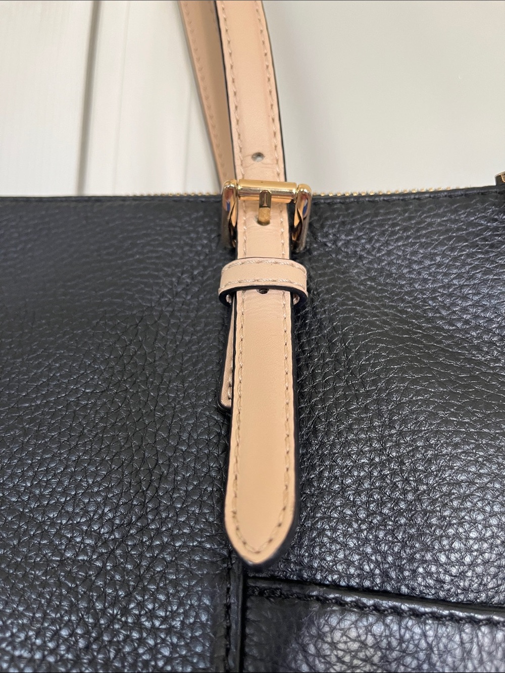 Michael Kors Jet Set Black Leather Tote with Tan Straps and Gold MK Charm - Picture 8 of 16